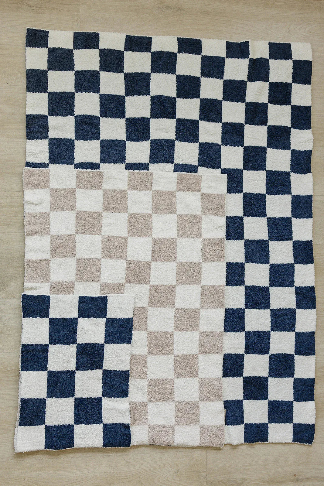 Navy Checkered Plush Blanket - BIG FRENCHIES