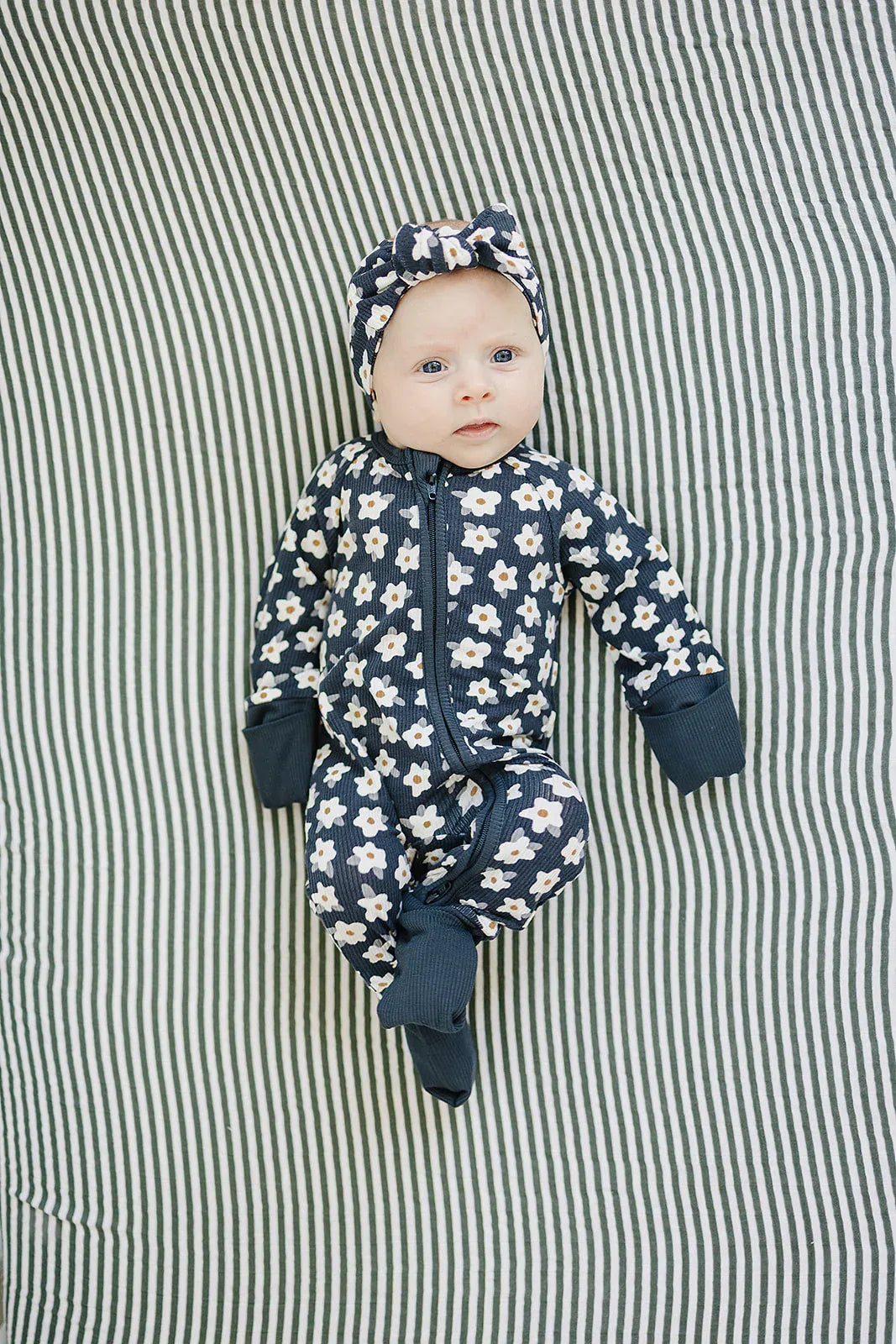 Navy Daisy Ribbed Bamboo Zipper - BIG FRENCHIES
