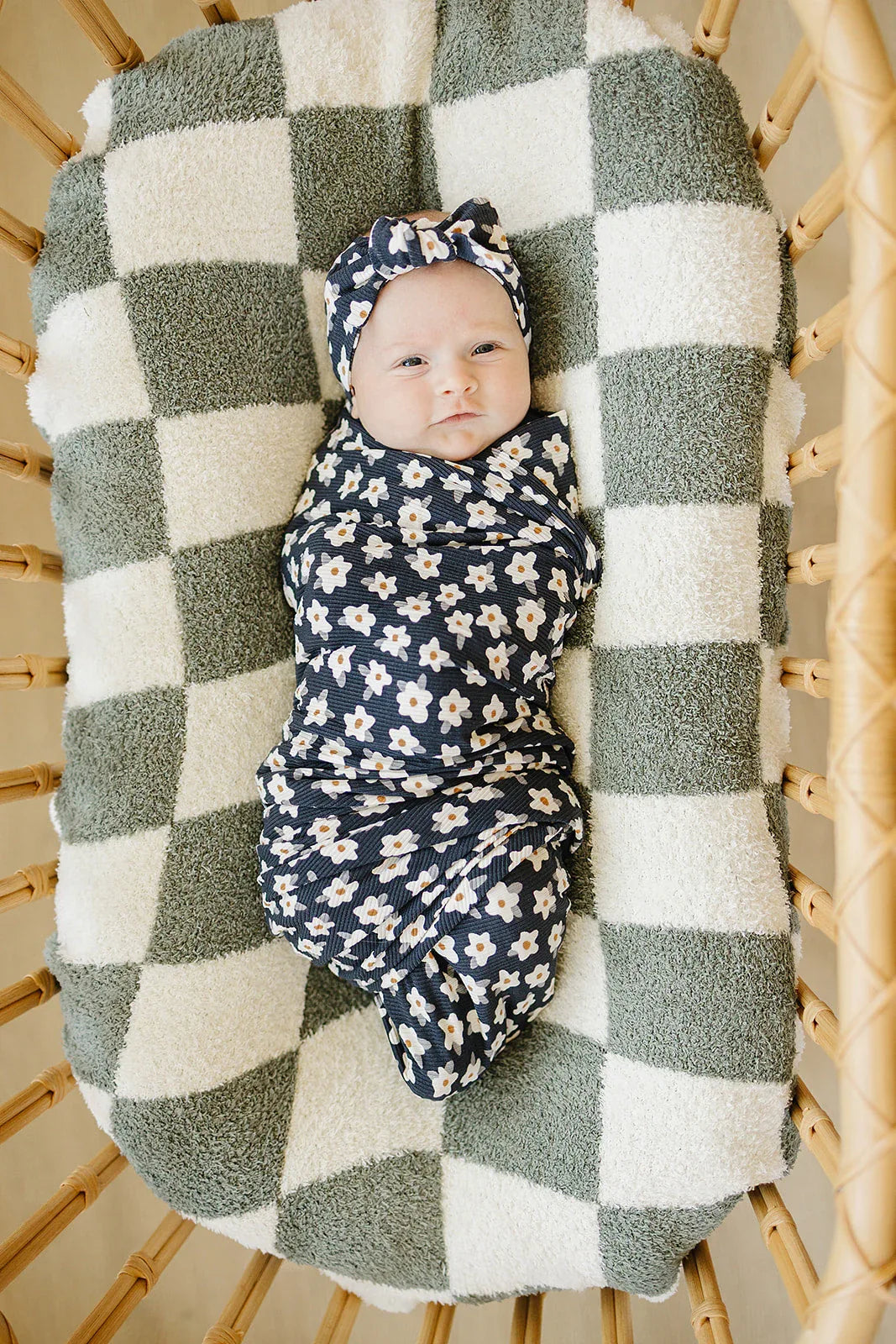 Navy Daisy Ribbed Bamboo Stretch Swaddle - BIG FRENCHIES
