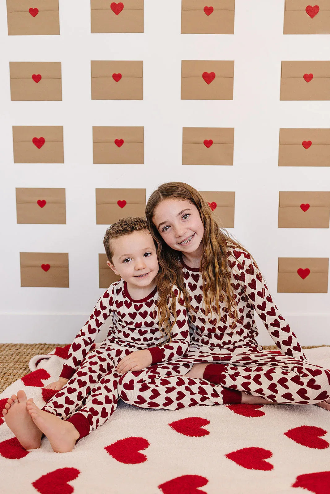 Hearts Plush Blanket - BIG FRENCHIES