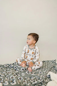 Southwest Aztec Bamboo Fleece Quilt - BIG FRENCHIES