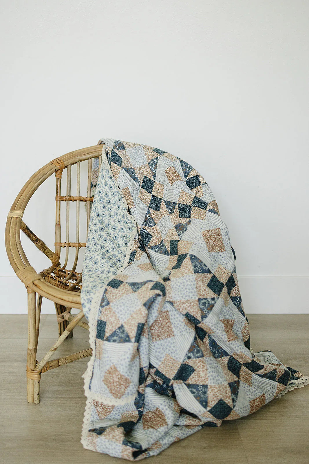 Patchwork Print + Blue Blossom Lace Muslin Quilt - BIG FRENCHIES