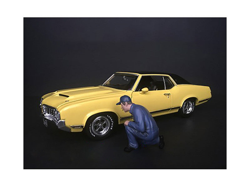Mechanic Juan with Lug Wrench Figurine for 1/24 Scale Models by American Diorama