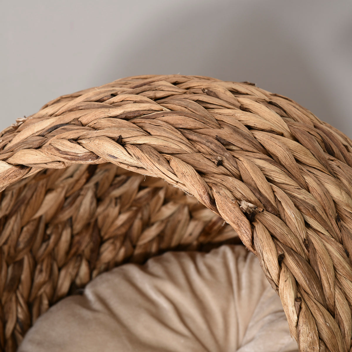 Handwoven Elevated Cat Bed with Soft Cushion & Egg Chair Shape, Basket Bed Kitty House with Stand, Raised Wicker House f
