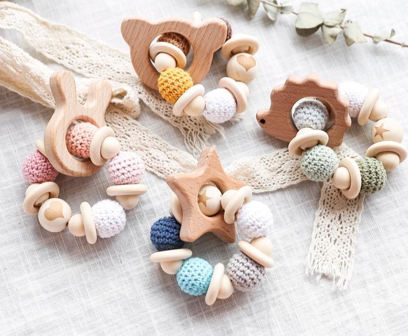 Wooden Teether Hedgehog Crochet Beads Wood Crafts Ring Engraved Bead Baby Teether Wooden Toys For Kids Rattle - BIG FRENCHIES