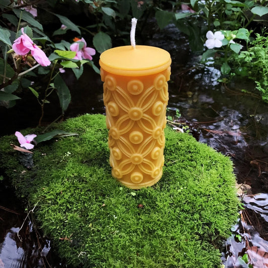 Elegant Beeswax Candle - BIG FRENCHIES