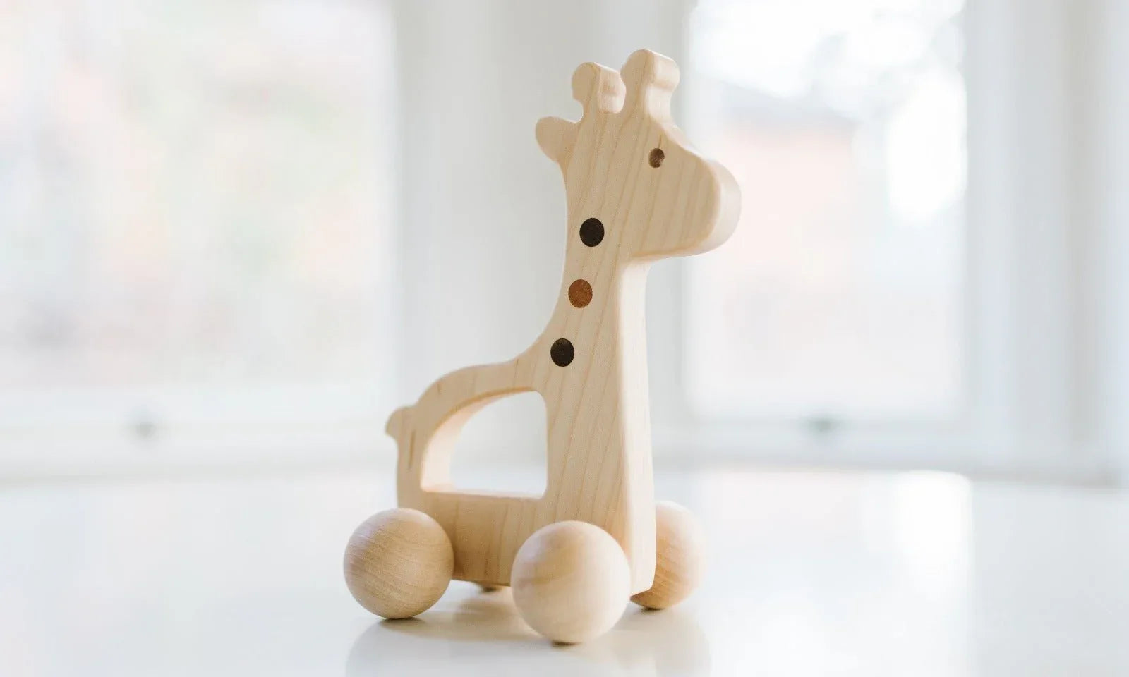Giraffe Push Toy - BIG FRENCHIES