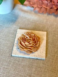 Peony Scented Candle — The Essence of Elegant Luxury