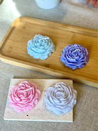 Peony Scented Candle — The Essence of Elegant Luxury