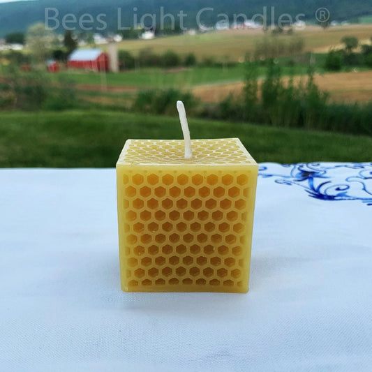 Honeycomb Beeswax Cube Candle - BIG FRENCHIES