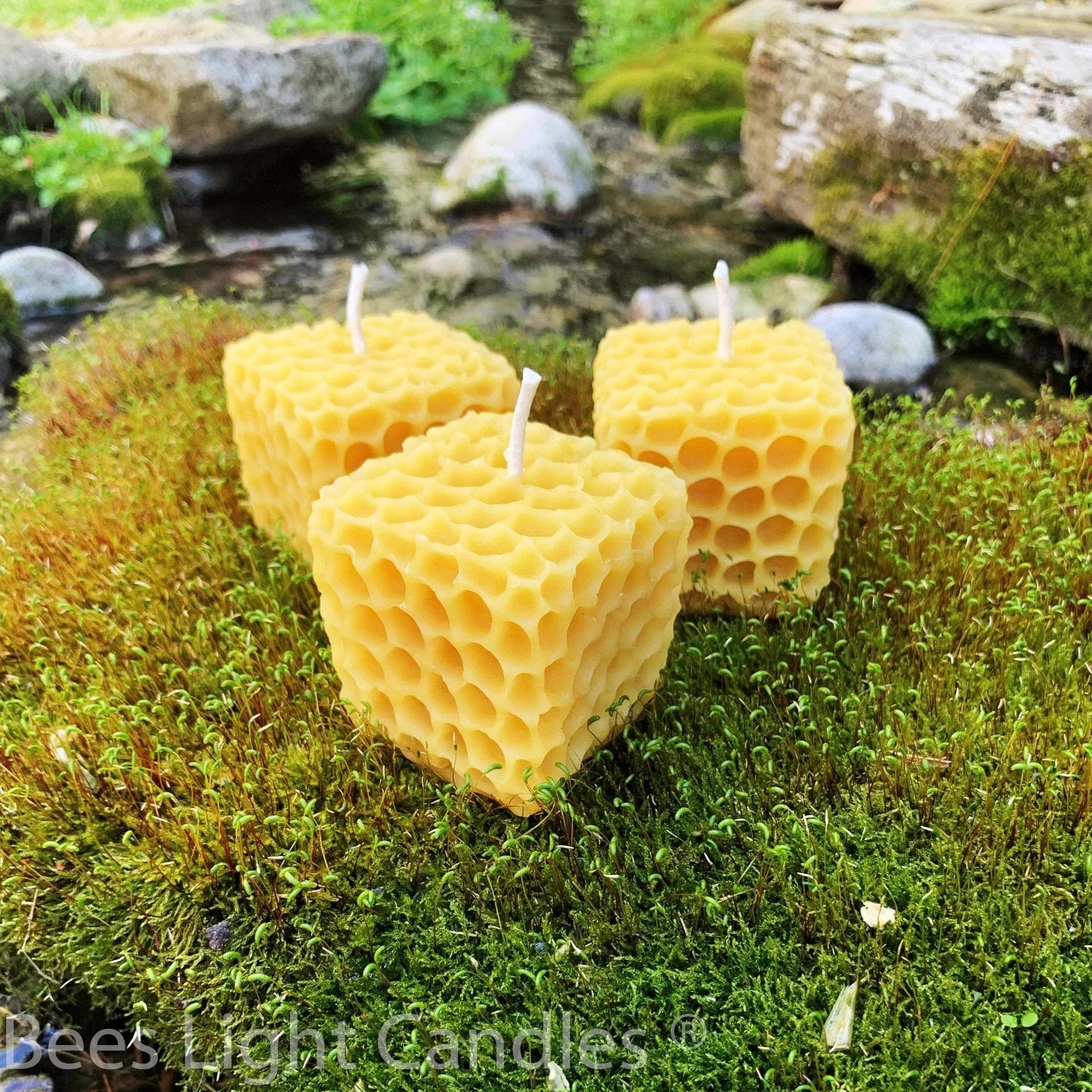 Honeycomb Cube Beeswax Candle - BIG FRENCHIES