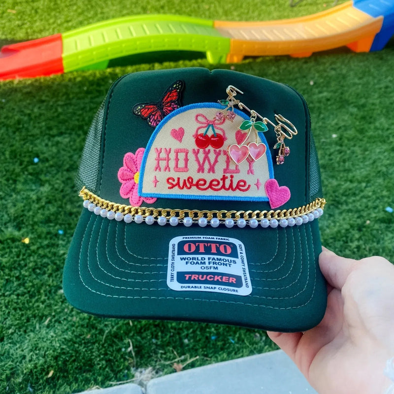 Howdy Sweetie Charmed V2- Trucker Hat Dark Green - BIG FRENCHIES