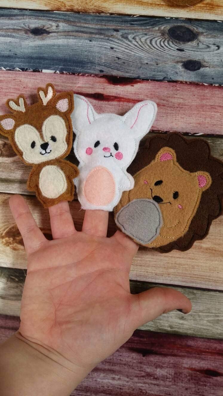 Forest animal - finger puppet - woodland animal - puppet show- quiet toy - party favor - animal - children -educational - pretend play - BIG FRENCHIES