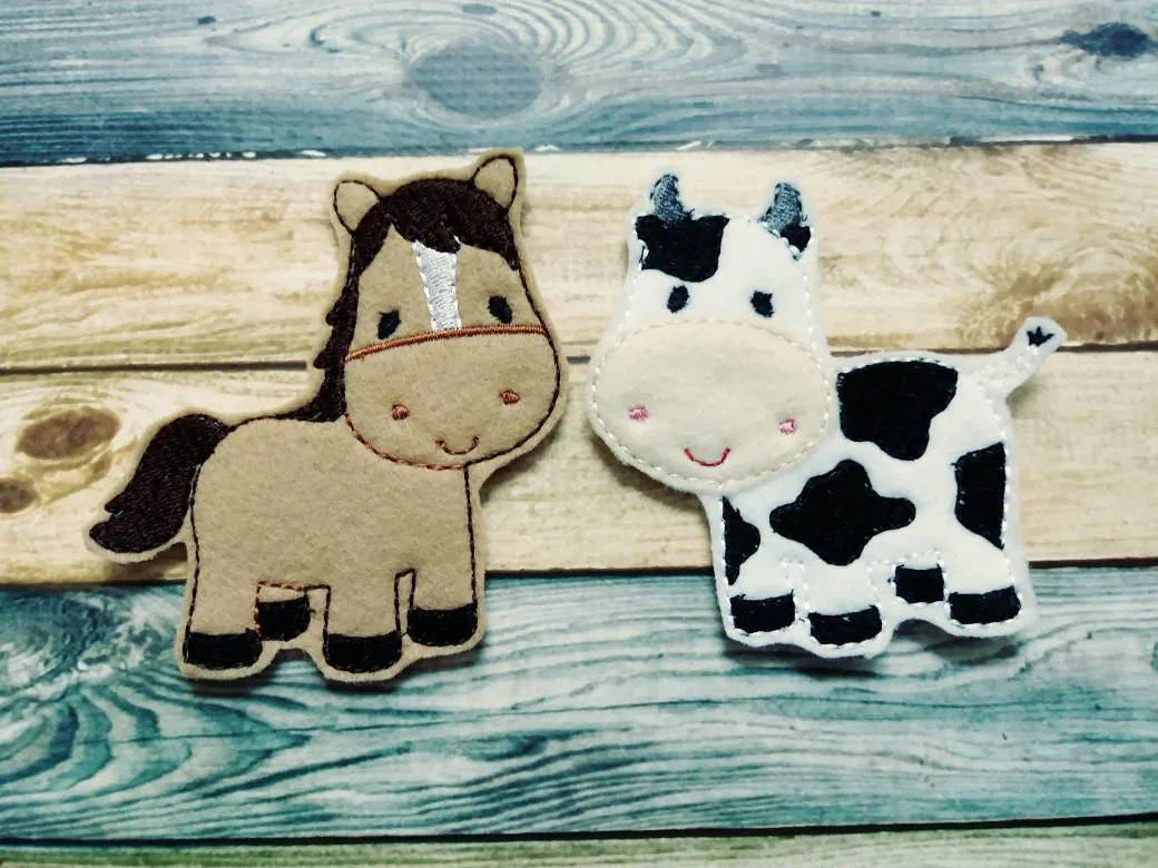 Felt Farm - Playset - felt board - Quiet toy - Learning - Educational Toy - Barn - Farm Animals - farm play set - pretend play - eieio - BIG FRENCHIES