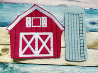 Felt Farm - Playset - felt board - Quiet toy - Learning - Educational Toy - Barn - Farm Animals - farm play set - pretend play - eieio - BIG FRENCHIES