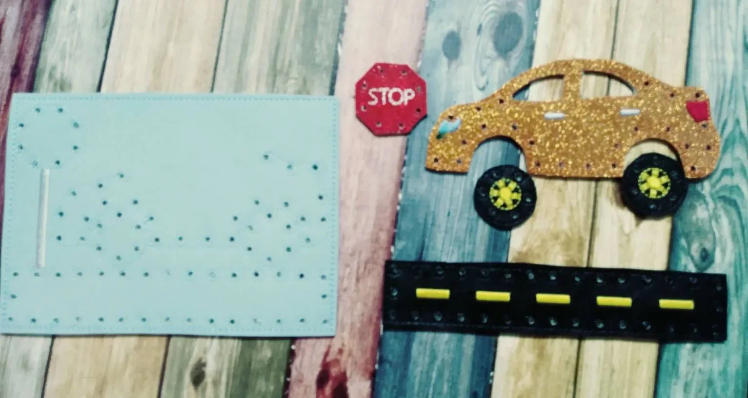 Sewing cards for kids - Car sewing card - learn to sew - busy toy - activity toy - car lacing card - learning toy - Montessori toy - quiet - BIG FRENCHIES