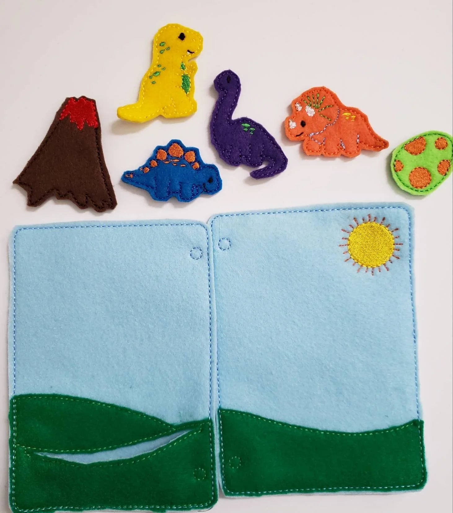 Quiet book page Dinosaur - toddler - preschool - Busy Book - Activity Book - Interactive - BIG FRENCHIES