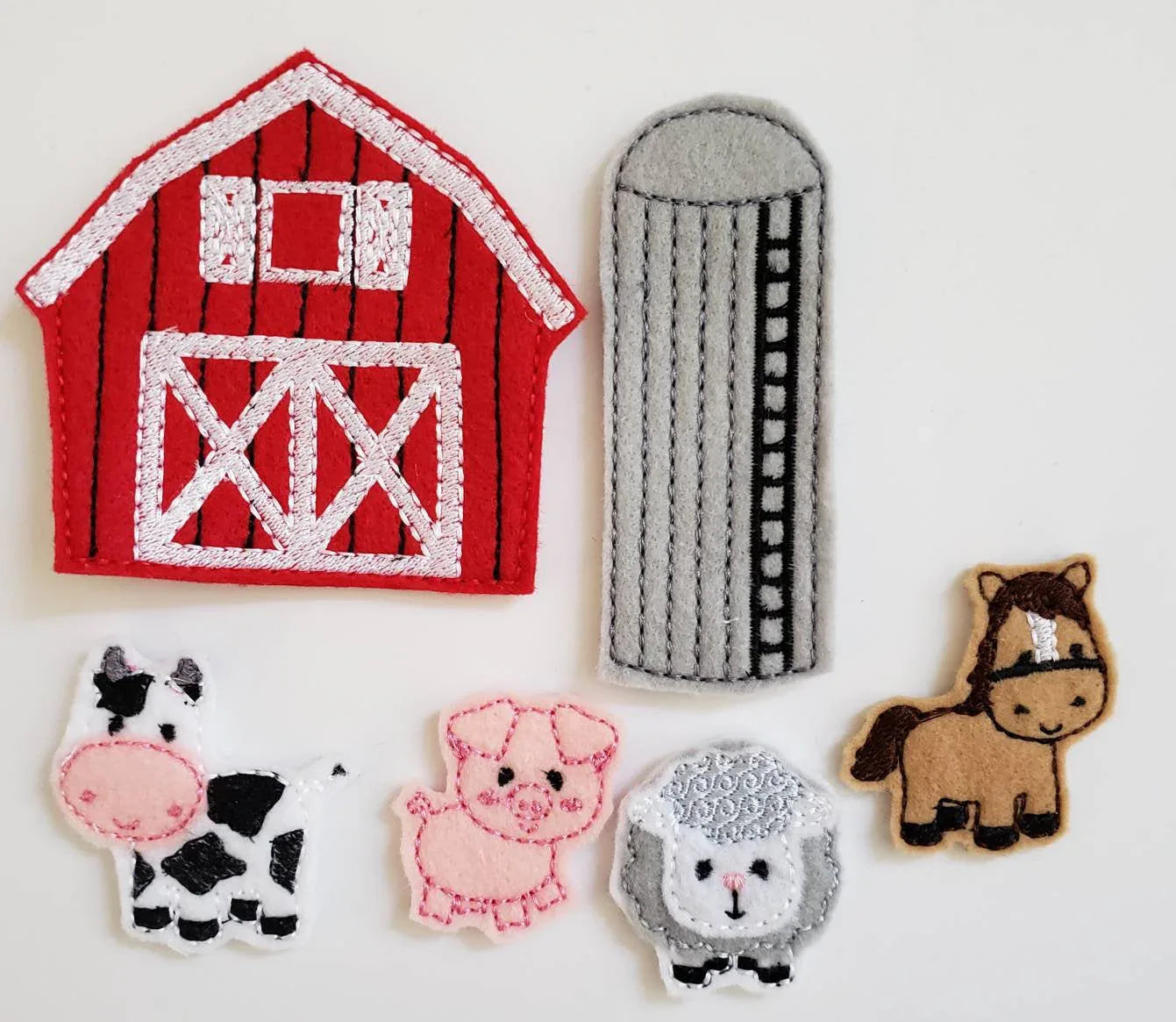 Farm Animal Felt Quiet Book Page - Busy Book - Activity Book - learning board - Interactive - Barn - Horse - Sheep - pig - cow - BIG FRENCHIES