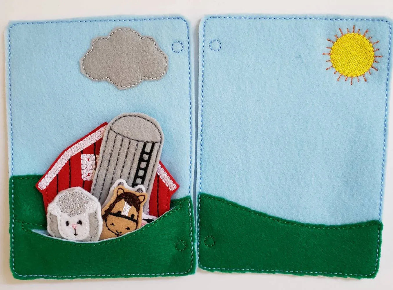 Farm Animal Felt Quiet Book Page - Busy Book - Activity Book - learning board - Interactive - Barn - Horse - Sheep - pig - cow - BIG FRENCHIES