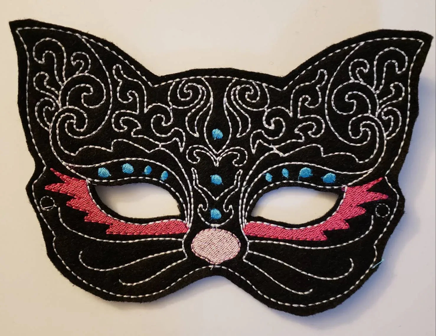Felt Exotic Cat Mask - Halloween Costume - Birthday Party Favor - magical - non food treat - Fantasy - dress up - pretend play - Parade - BIG FRENCHIES