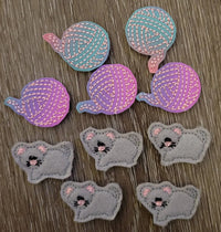 Cat Tic Tac Toe Game Board Quiet Book Page with mice and yarn ball pieces - birthday party favor - stocking stuffer - Classic Game - BIG FRENCHIES