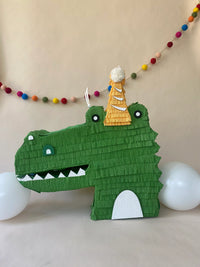 🐊 Party Alligator Piñata – Handmade Alligator Party Decoration, Candy Holder - BIG FRENCHIES