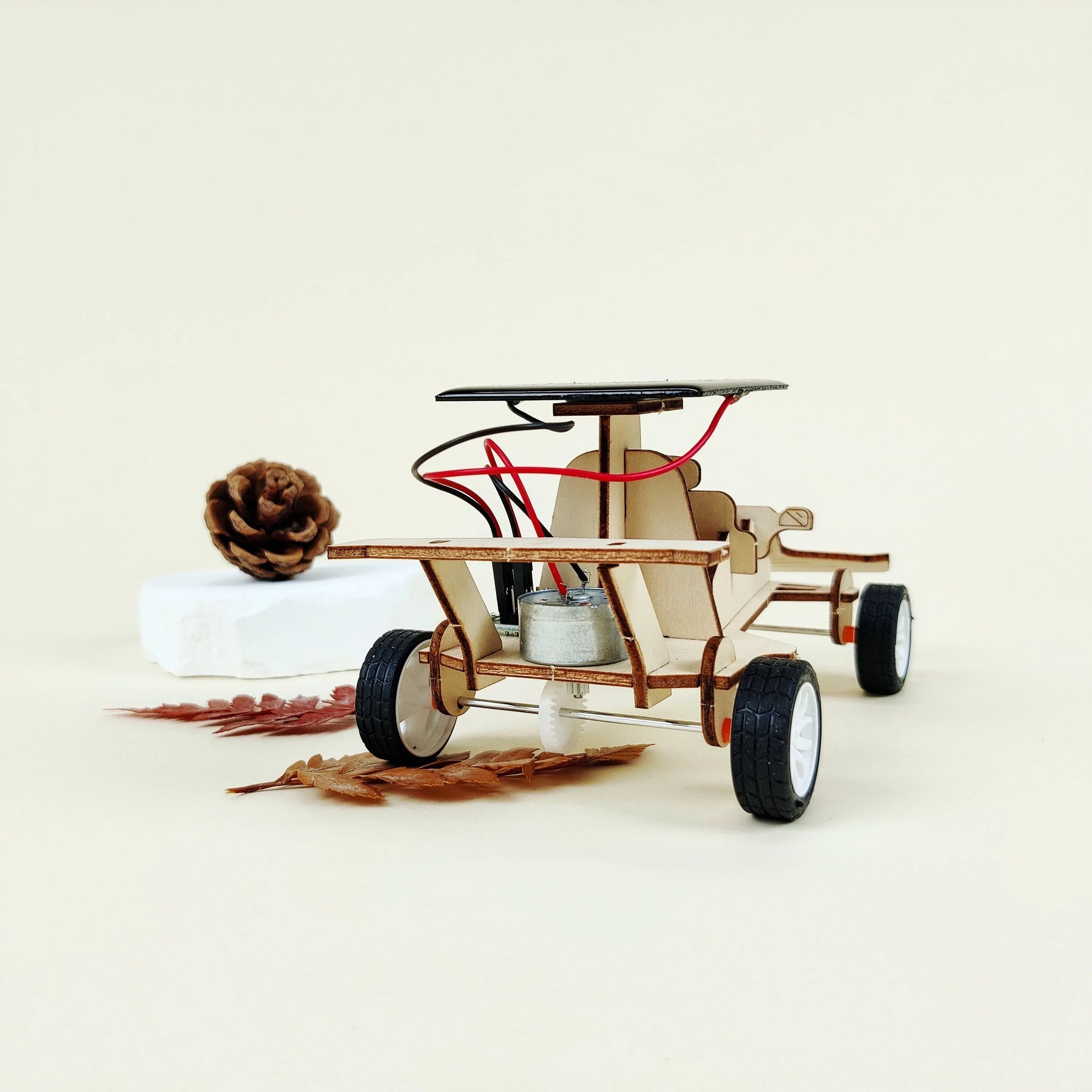 Solar Race Car DIY Kit, Educational STEM Toy - BIG FRENCHIES