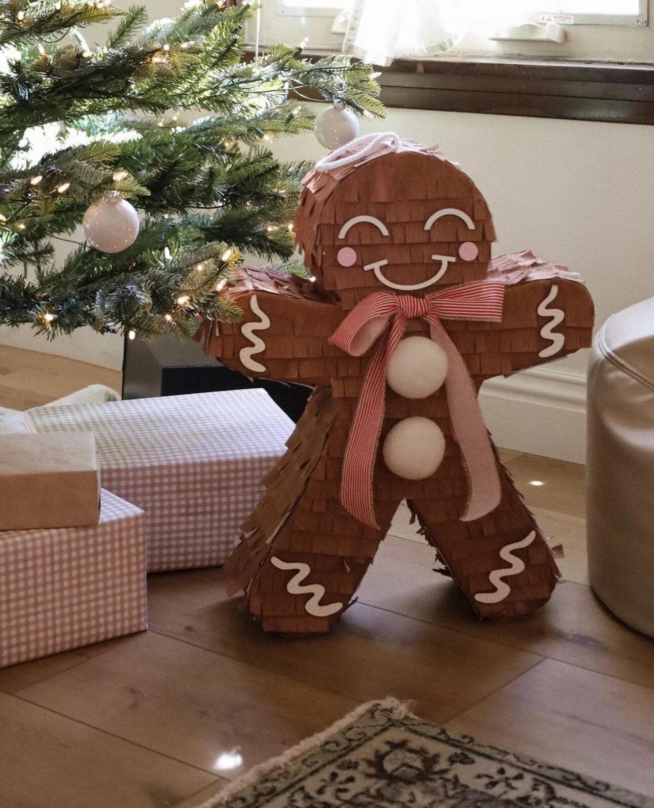 🍪 Gingerbread Man Piñata – Handmade Christmas Party Decoration & Candy Holder - BIG FRENCHIES