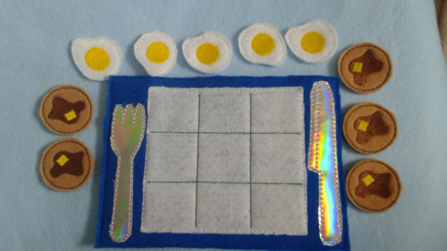 Pancake breakfast tic tac toe Party Favor - pancake slumber party - Board and Pieces - Classic Game - Quiet Toy - BIG FRENCHIES