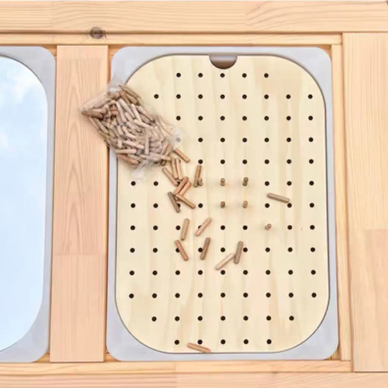 **Pre-order (Ships in 3-4 Weeks)**FLISAT Sensory Bin Insert Activity Board - BIG FRENCHIES