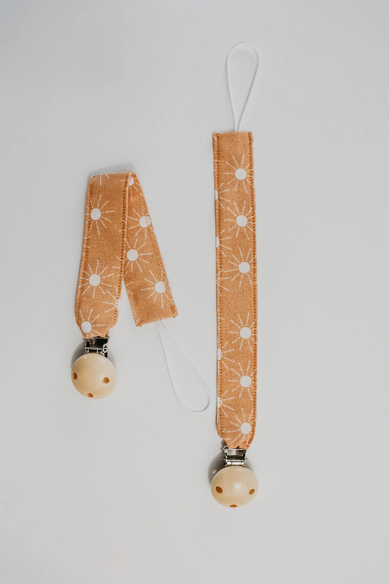 Gaze Pacifier Clip - BIG FRENCHIES