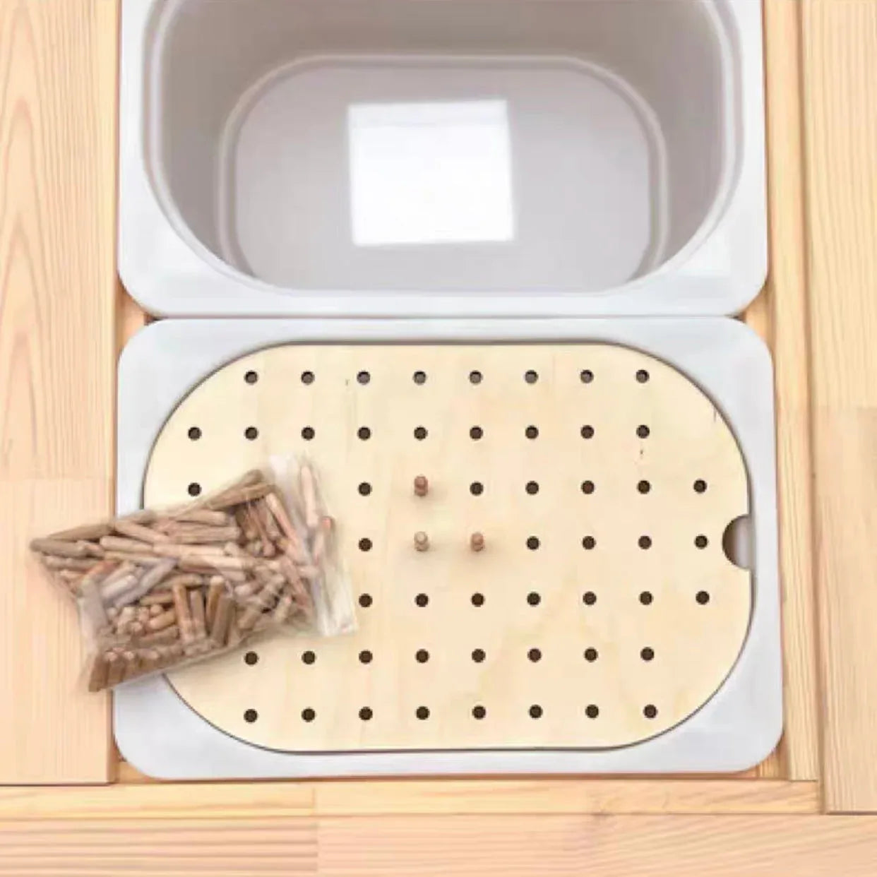 **Pre-order (Ships in 3-4 Weeks)**FLISAT Sensory Bin Insert Activity Board - BIG FRENCHIES
