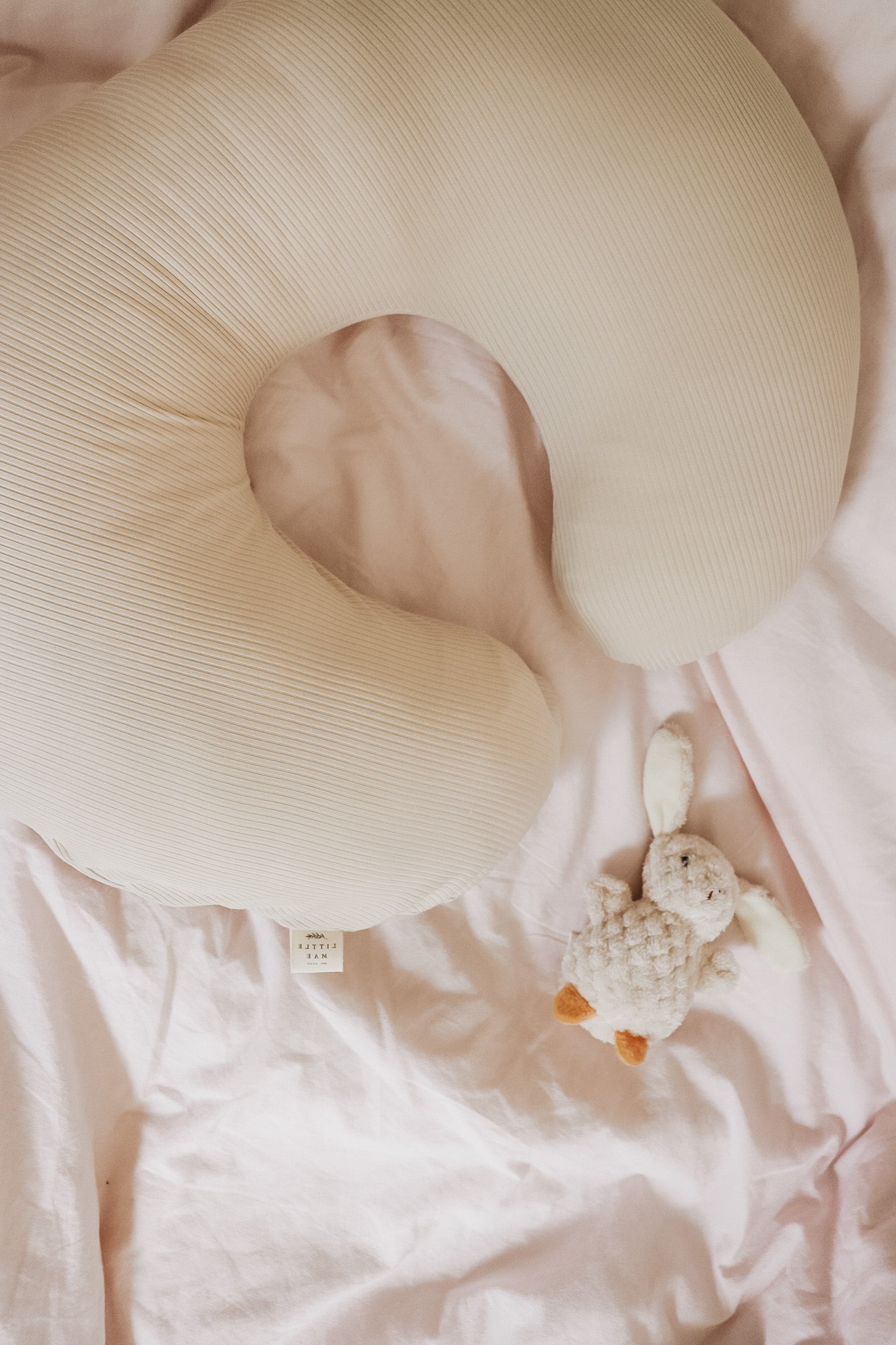 Oat Ribbed Nursing Pillow Cover