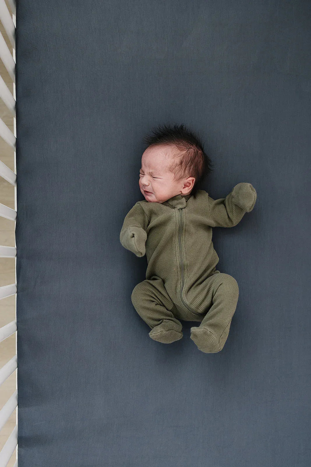 Charcoal Bamboo Stretch Crib Sheet - BIG FRENCHIES