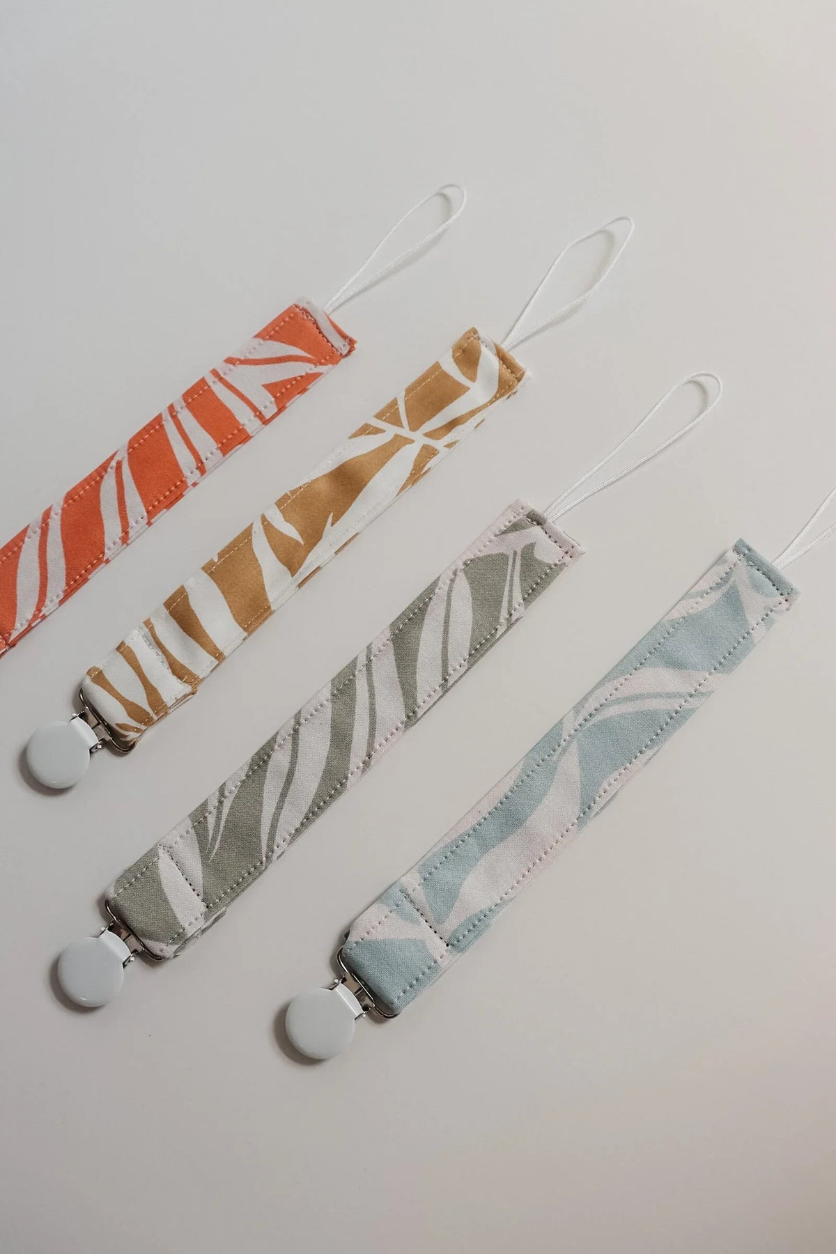 Gold Palm Pacifier Clip - BIG FRENCHIES