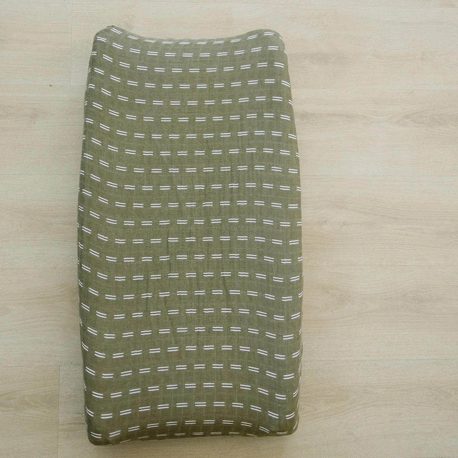 Olive Strokes Muslin Changing Pad Cover - BIG FRENCHIES
