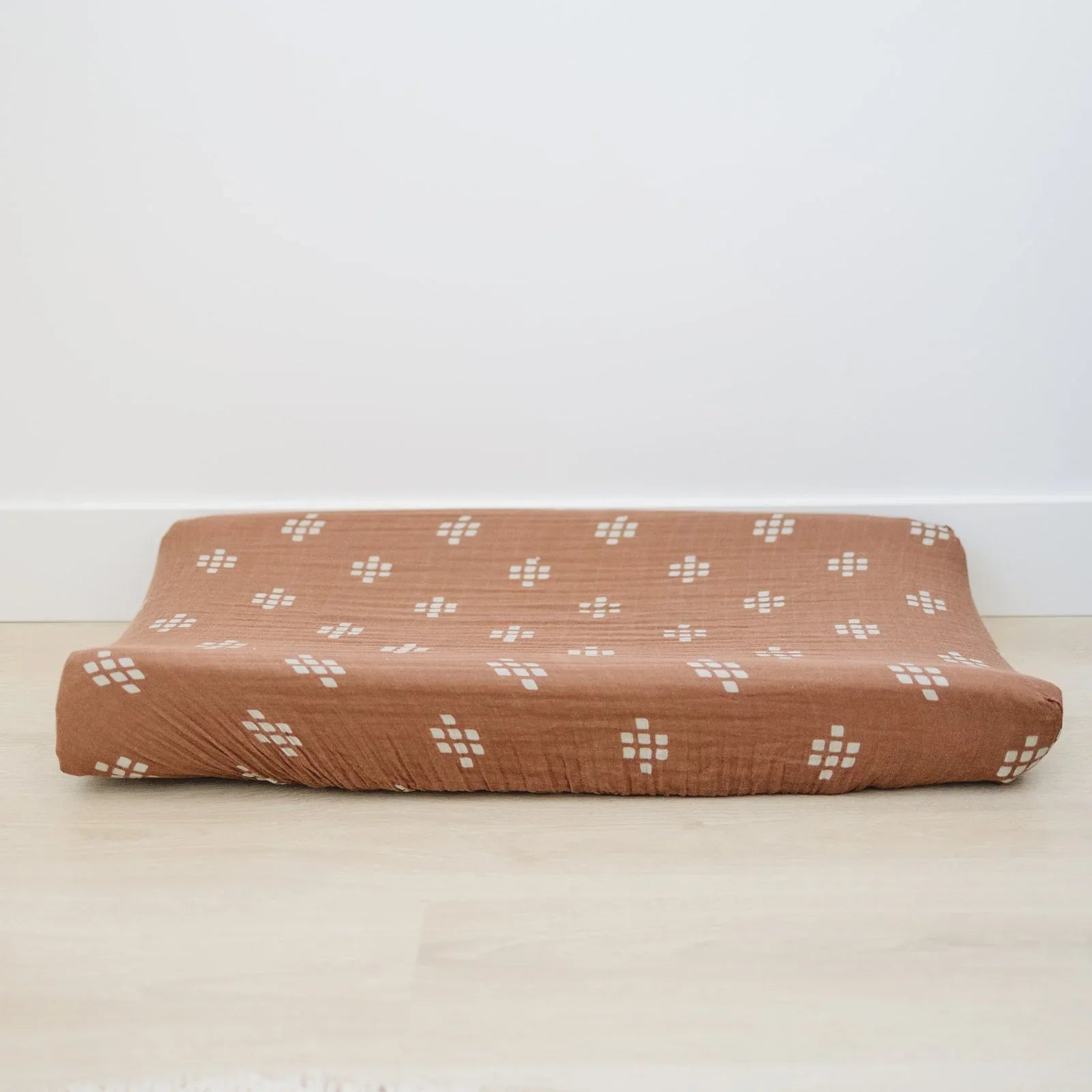 Chestnut Textiles Muslin Changing Pad Cover - BIG FRENCHIES