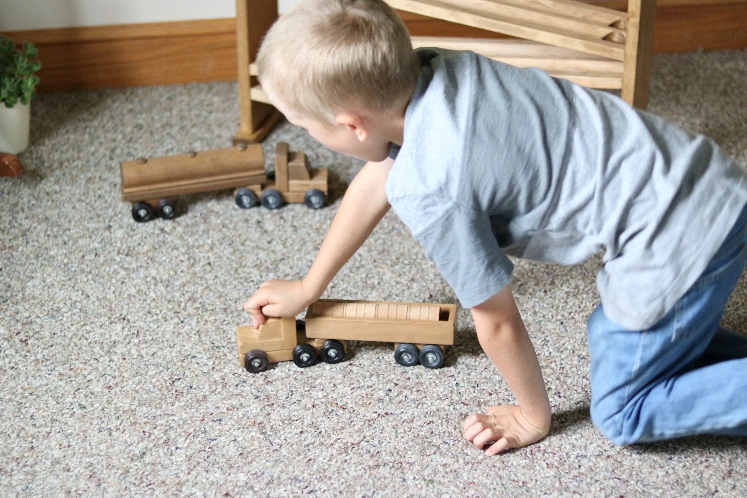 Wooden Barrel Truck Toy With Removable Wood Barrels, Child-Safe Harvest Stain Finish - BIG FRENCHIES