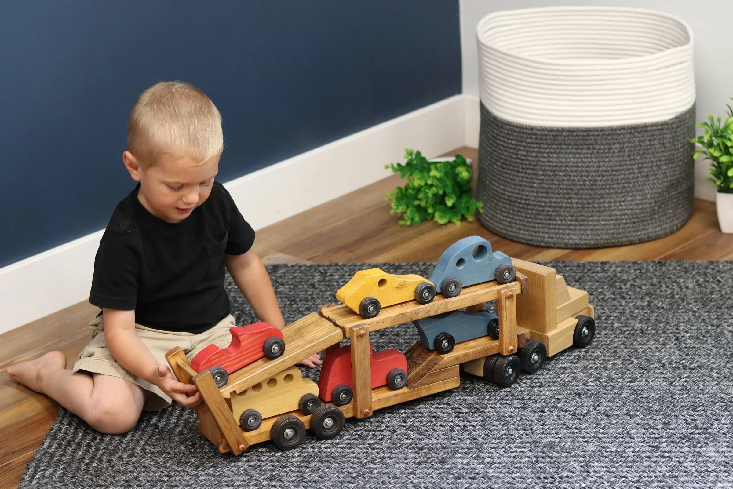 Wooden Car-Carrier Semi Truck and Trailer Toy Set with 6 Cars - BIG FRENCHIES