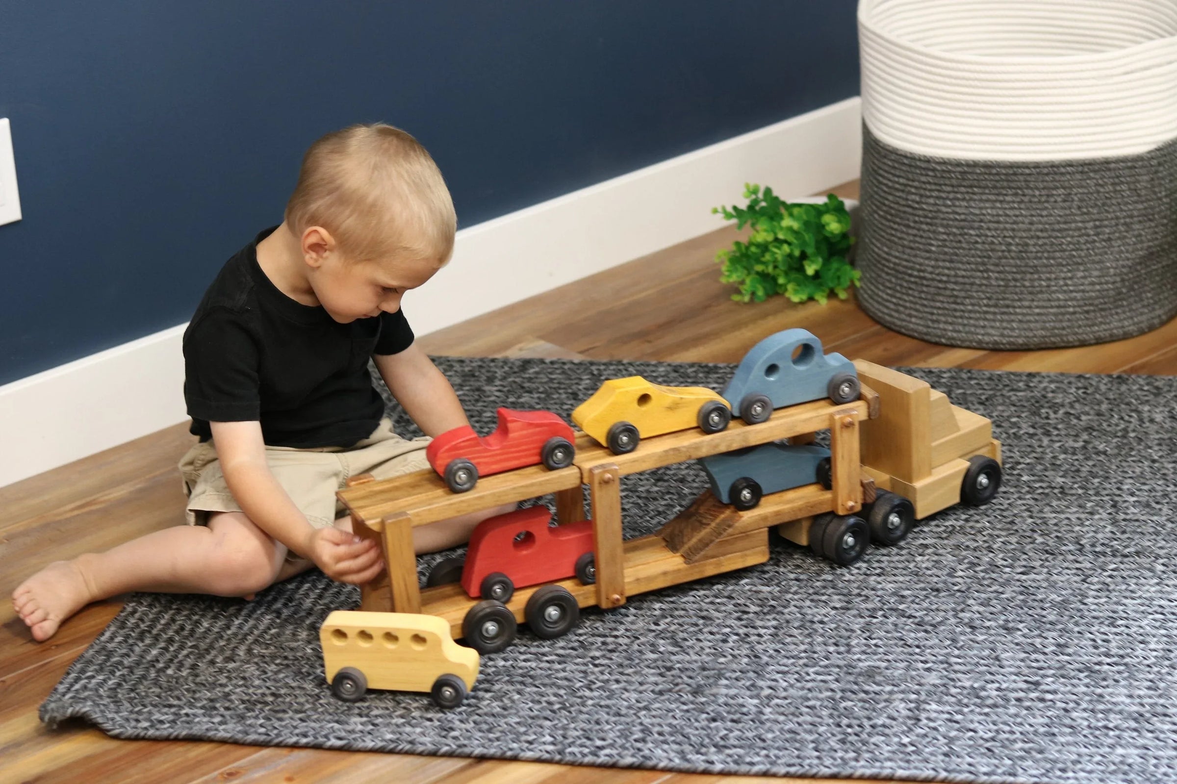 Wooden Car-Carrier Semi Truck and Trailer Toy Set with 6 Cars - BIG FRENCHIES