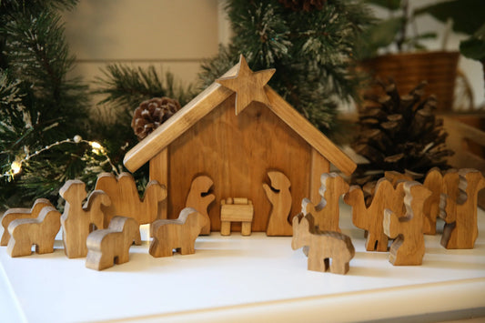 AmishToyBox.com Wooden Nativity Manger Scene Set, 14 Pieces - BIG FRENCHIES
