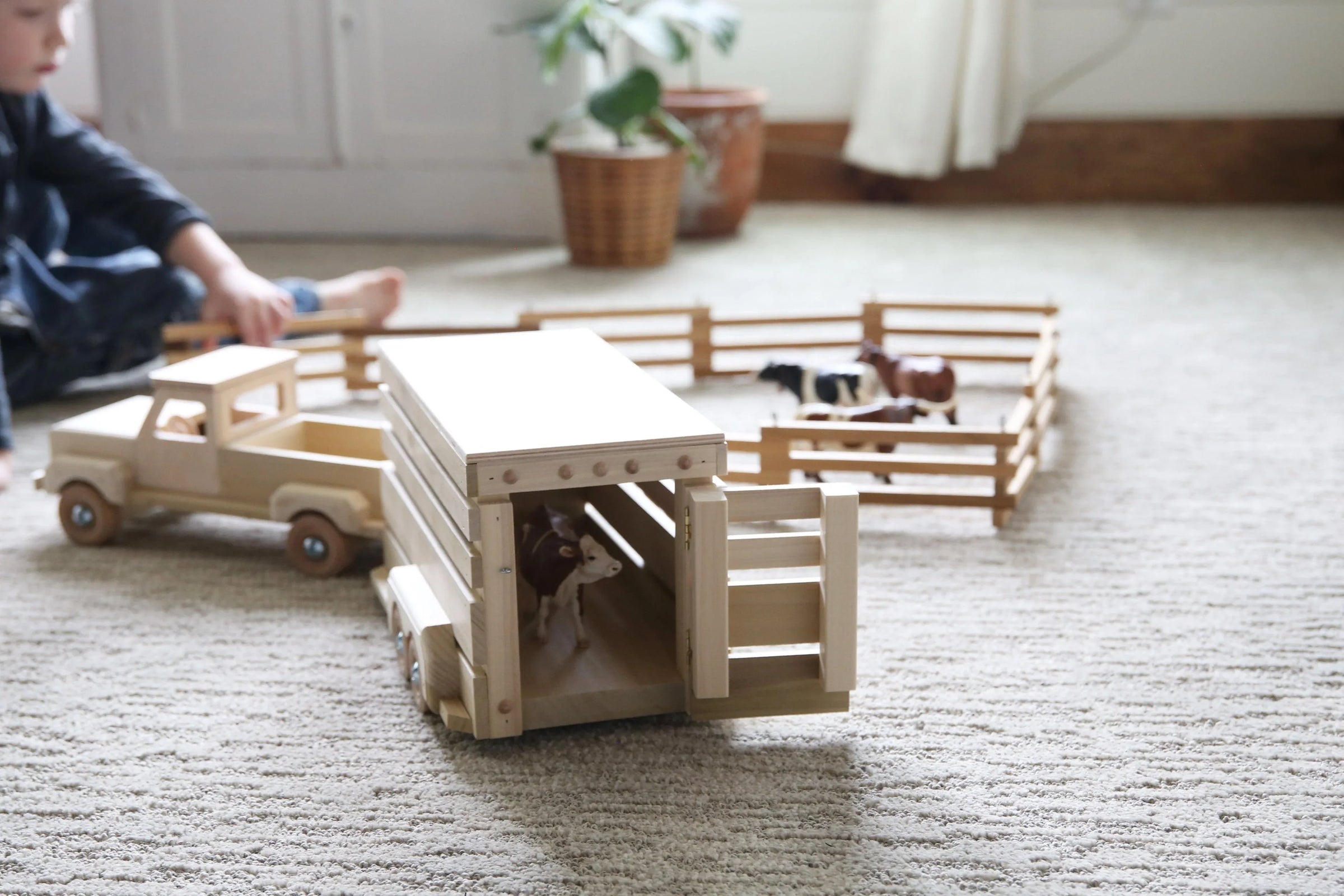 Amish-Made Wooden Pickup & Horse Trailer Toy Set, Unfinished - BIG FRENCHIES