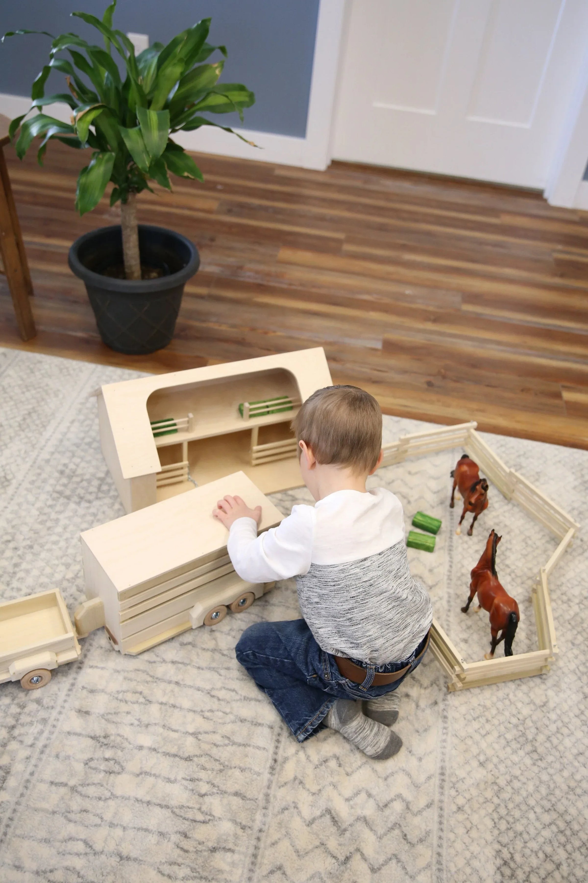 Wooden Amish-Made Ranch Shed Barn Toy, Unfinished Wood - BIG FRENCHIES