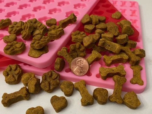 Lucy Loo Treats - Peanut Butter & Pumpkin Treats - Micro Treats (5 oz. Bag) - BIG FRENCHIES