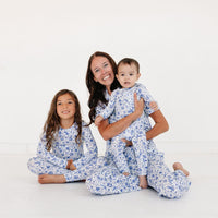 Porcelain Vine Short Sleeve & Pants Bamboo Women's Pajama Set