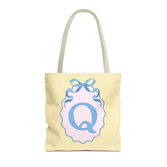 Peppy Initial Tote Bag with Initial and Cute Bow, Boho Hydrangea Flowers: Q - BIG FRENCHIES