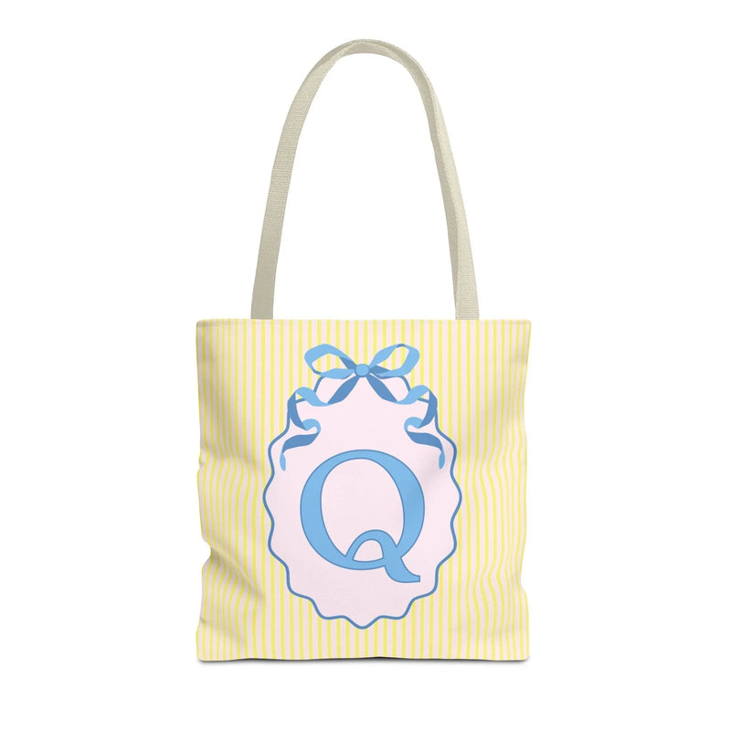 Peppy Initial Tote Bag with Initial and Cute Bow, Boho Hydrangea Flowers: Q - BIG FRENCHIES
