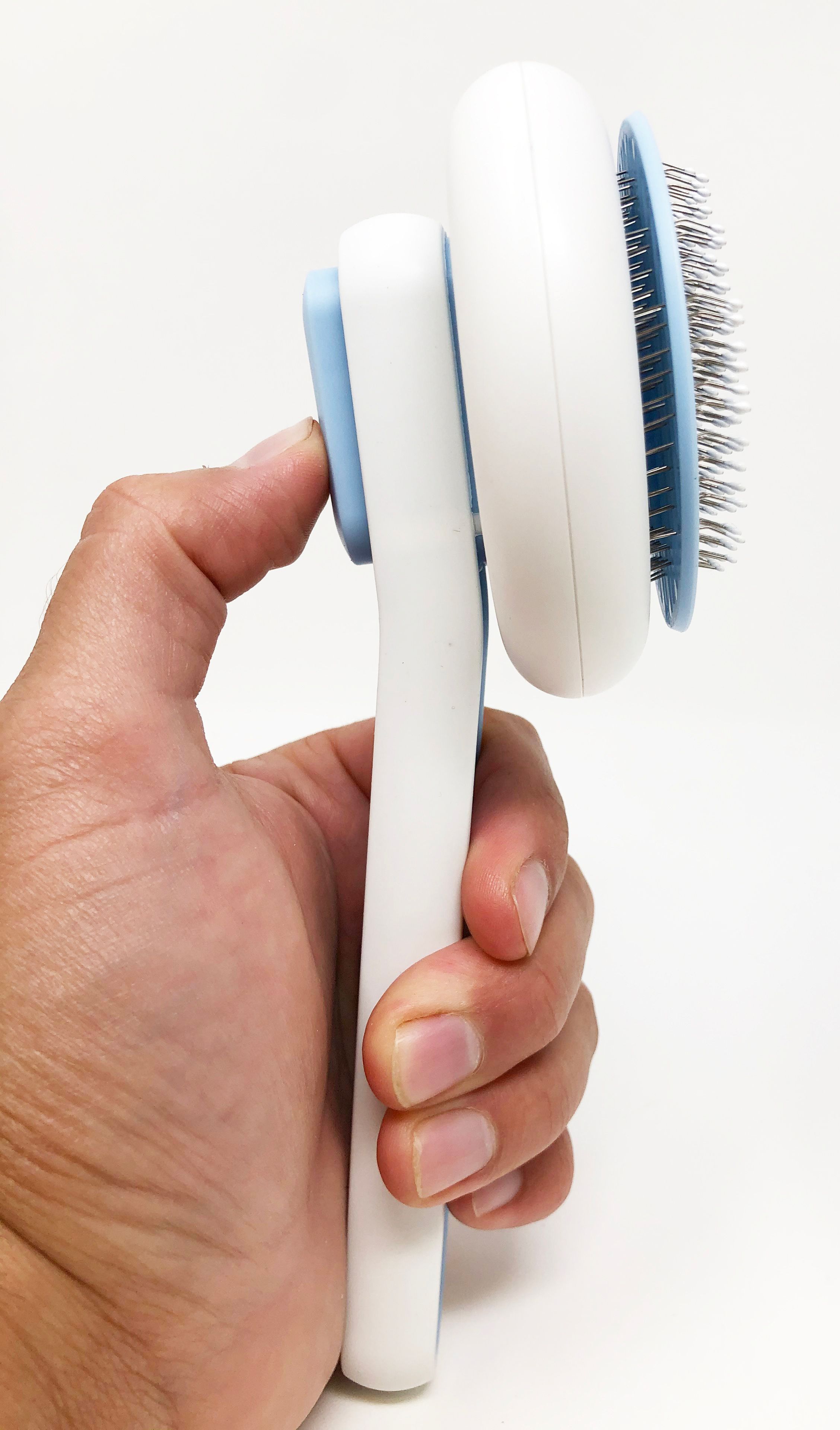 Pet Life ® 'Concepto' Modern Bristle Grooming Pet Deshedder Comb - BIG FRENCHIES