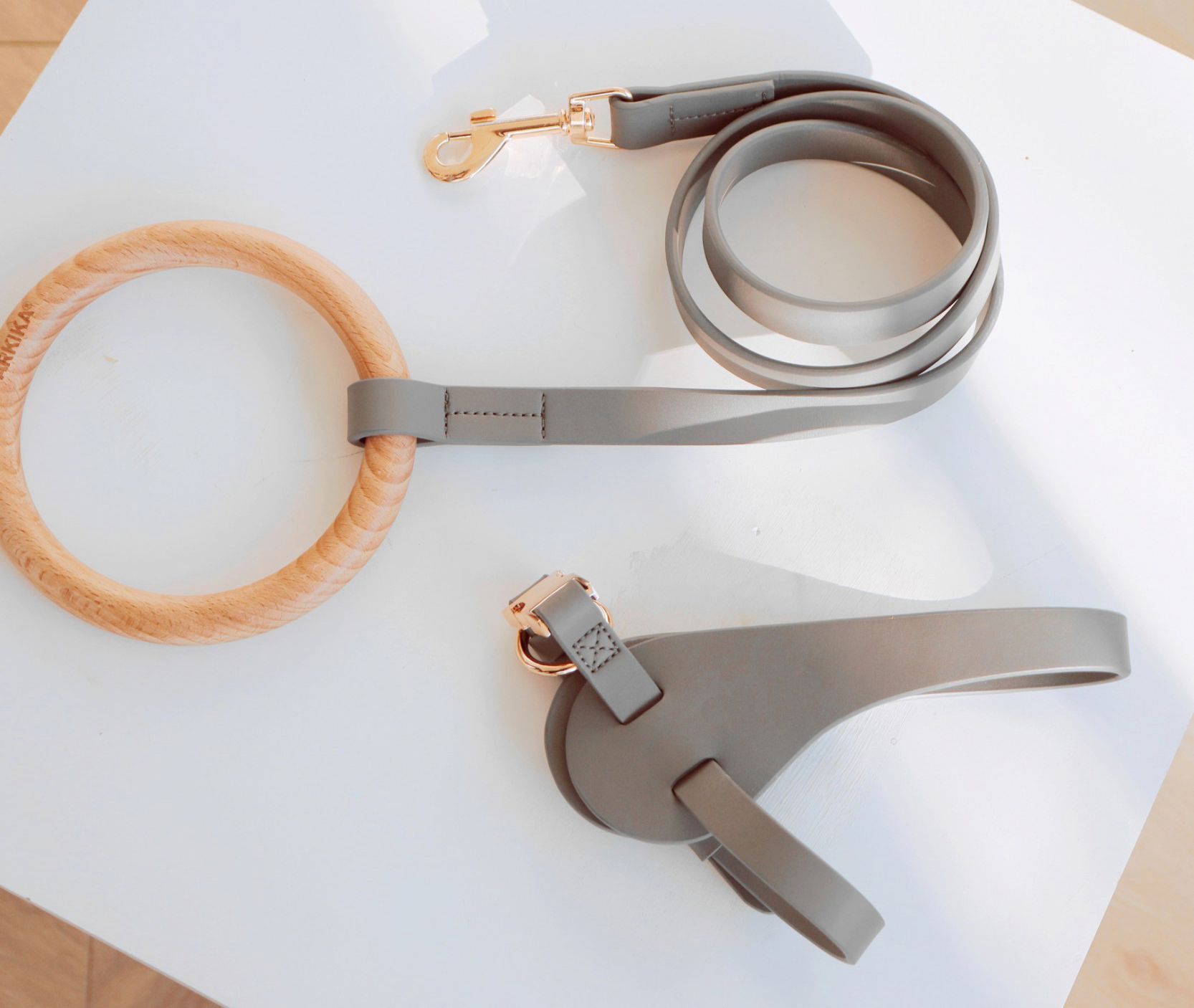 Pet Life ® 'Ever-Craft' Boutique Series Beechwood and Leather Designer Dog Leash - BIG FRENCHIES