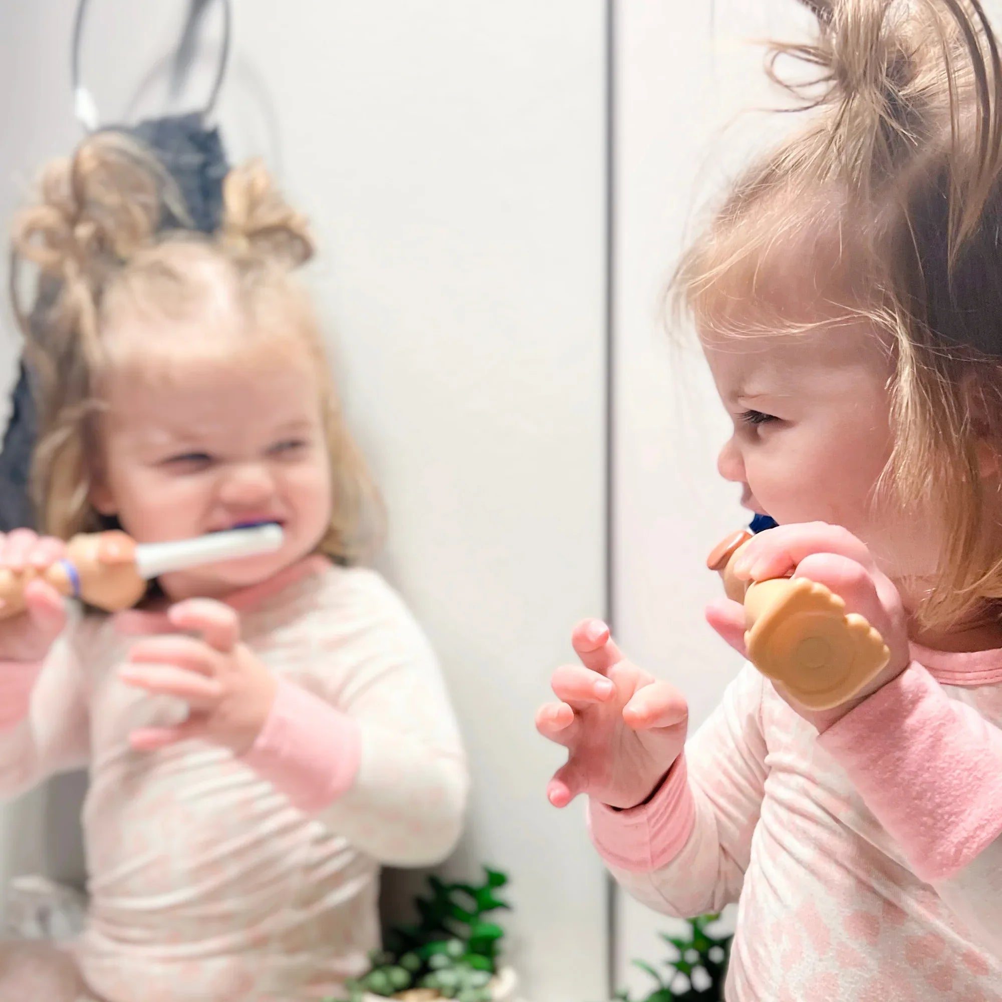 Petey the Puppy Toothbrush for Kids With Bonus Brush - BIG FRENCHIES